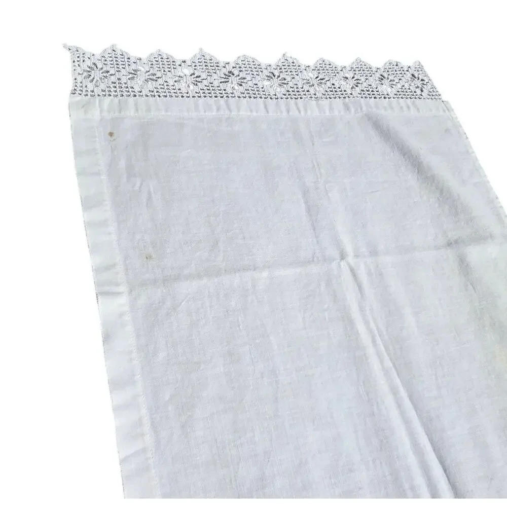Antique Ivory Linen Fingertip Towel Fine Tatter Lace Trim Victorian Tea